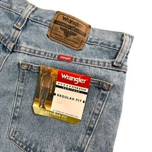NWT Wrangler Five Star Premium Regular Fit Light Wash Jeans Men's 32x31 Workwear